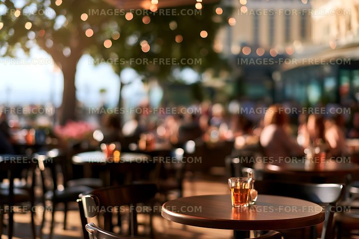 Warm bokeh at an outdoor cafe